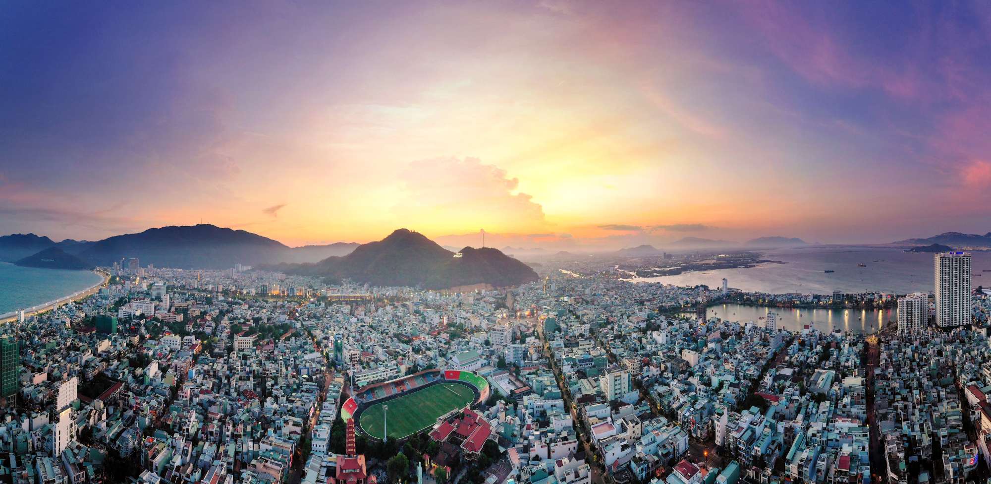 BÌNH ĐỊNH - QUY NHƠN TĂNG SỨC HÚT NHỜ HỆ THỐNG GIAO THÔNG ĐỒNG BỘ