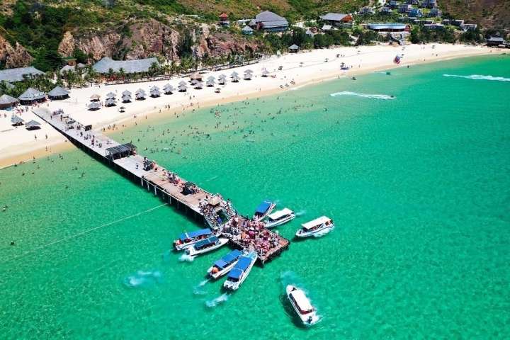 Đón hơn 192.000 lượt khách, Quy Nhơn trở thành điểm đến hàng đầu dịp 30/4